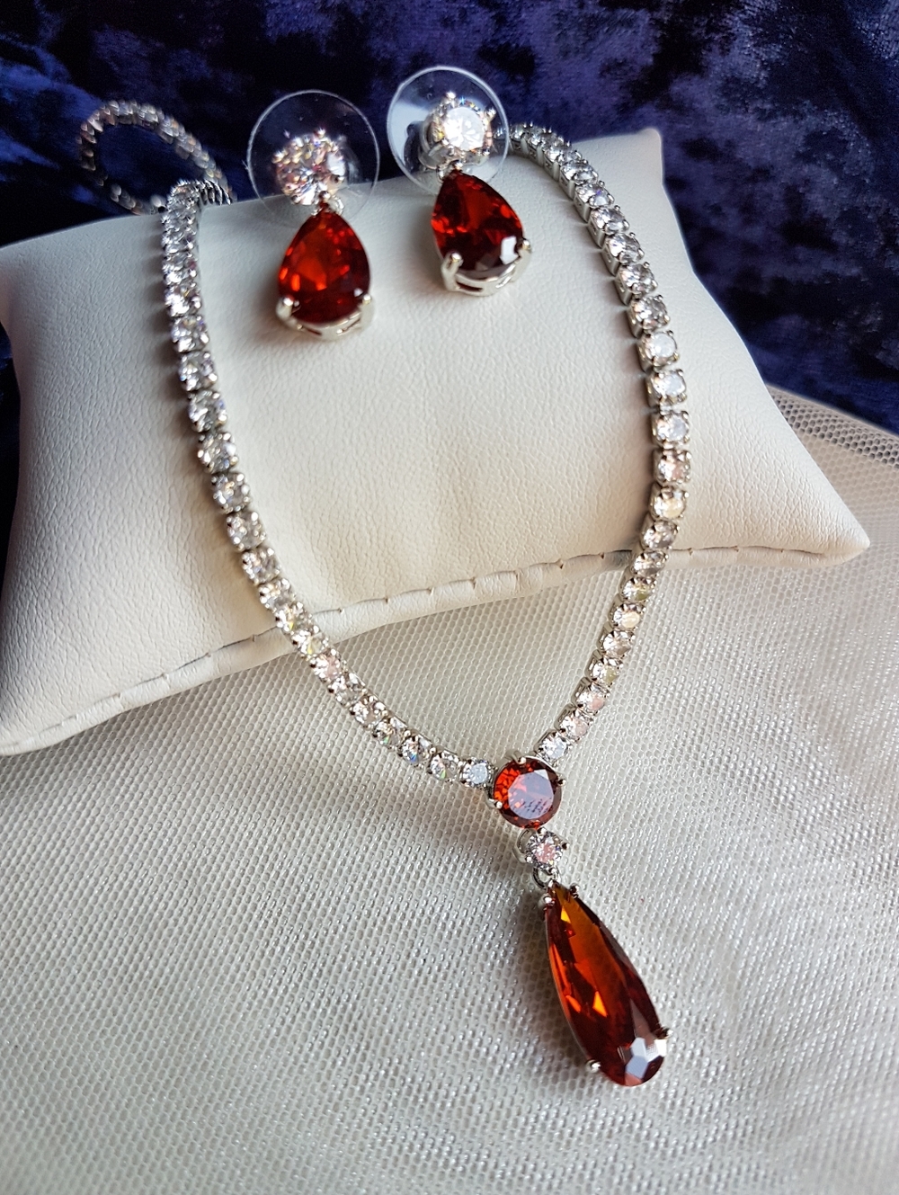 Swarovski Elements Platinum Plated Ruby Red Teardrop Earrings NEW - Picture 11 of 13